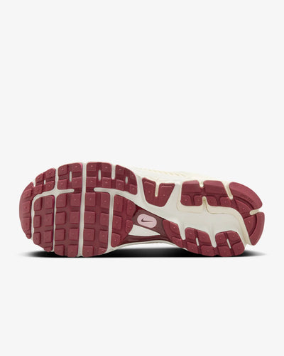 Nike Air Zoom Vomero 5 Shoes