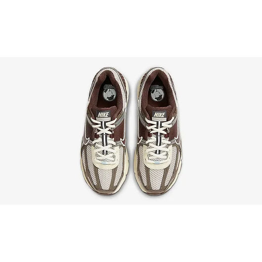 Nike Air Zoom Vomero 5 Shoes