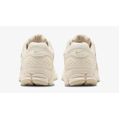 Nike Air Zoom Vomero 5 Shoes