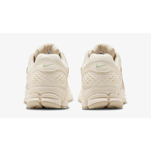 Nike Air Zoom Vomero 5 Shoes