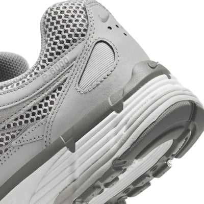 Nike P-6000 Premium Triple Noir